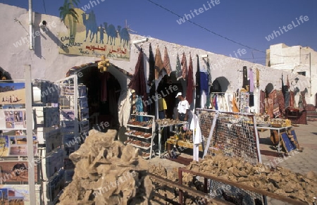 Afrika, Tunesien, Douz
Der traditionelle Donnerstag Markt auf dem Dorfplatz in der Oase Douz im sueden von Tunesien. (URS FLUEELER)






