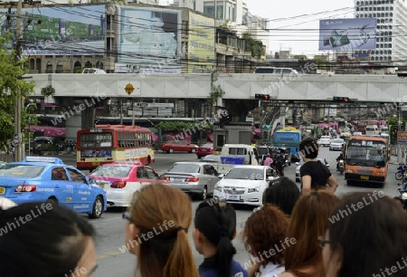 Die Innenstadt um Pratunam in der Hauptstadt Bangkok von Thailand in Suedostasien.