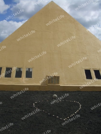 Lanzarote,Costa Teguise,El Centro Pyramide