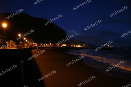 Strand bei Nacht