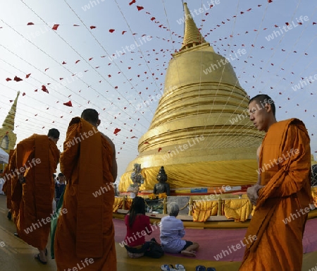 Die Tempelanlage des Goldenen Berg in der Hauptstadt Bangkok von Thailand in Suedostasien.