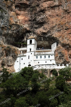 Das Kloster Manastir Ostrog suedlich von Niksic in Montenegro im Balkan am Mittelmeer in Europa.