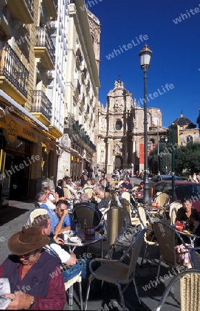 Die Plaza de la Reina mit einem Teil der Catedral in der Innenstadt von Valencia