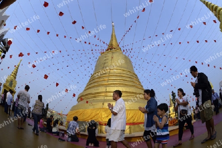 Die Tempelanlage des Goldenen Berg in der Hauptstadt Bangkok von Thailand in Suedostasien.