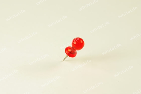 Roter Pin