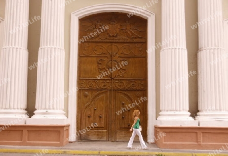 Suedamerika, Karibik, Venezuela, West, Valencia, Kolonial, Altstadt, Architektur, Kirche, Catedral, Kathedrale, Plaza Bolivar, Tuer, Tor, 