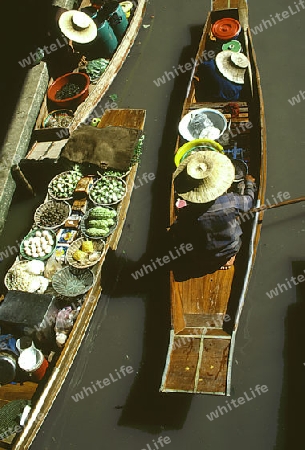 schwimmender markt