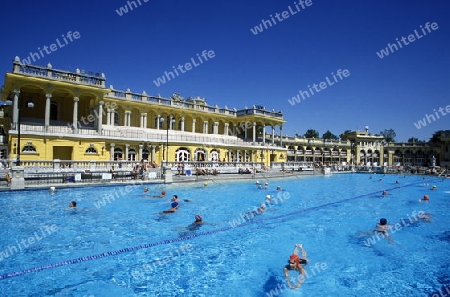 Das Szechenyi Bad in Budapest der Hauptstadt von Ungarn in Osteuropa..