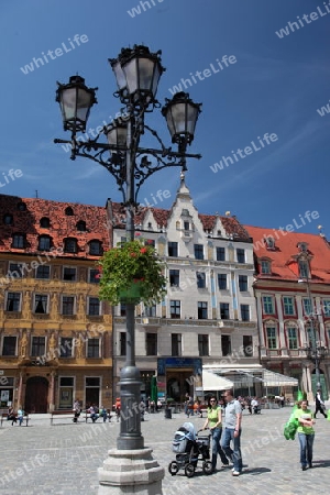 Der Stray Rynek Platz  in der Altstadt von Wroclaw oder Breslau im westen von Polen.