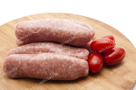 Bratwurst mit Tomaten