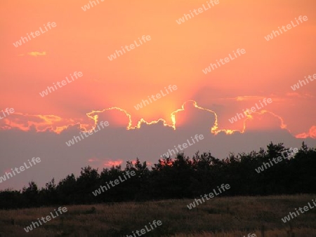 volken im sonnenuntergang