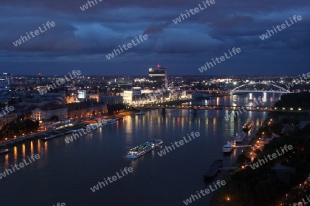  EU, Osteuropa, Slovakei, Slovakia, Slowakei, Kultur, Tradition, Sommer, Europa, Osteuropa, Slowakei, Hauptstadt, Bratislava, Altstadt,  Sommer, Panorama, Ubersicht, Donau, 