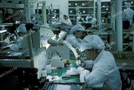 Eine Electronic Fabrik bei der Grosstadt Kaohsiung im sueden der Insel Taiwan.