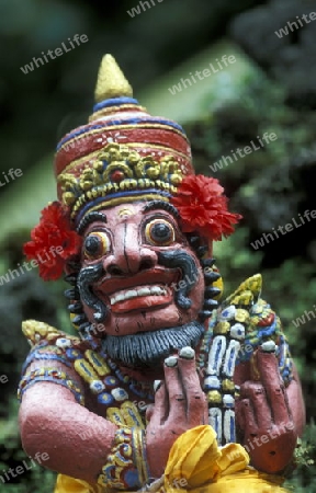 Eine von unzaehligen Hinuistischen Figuren auf der Insel Bali in Indonesien in Asien.