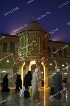 Asien, Naher Osten, Syrien, Damaskus,   Der Innenhof der  Omaijad Moschee im Souq und Altstadt von Damaskus in der Hauptstadt von Syrien. 