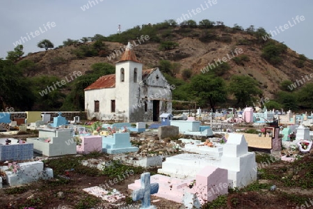 Asien, Suedostasien, Ost Timor, Timor-Leste, Timor, Manatuto, Kueste, Vemasse, Kirche, Kolonial, Architektur,
Eine Koloniale Kirche bei Vemasse an der Nordkueste in Ost Timor in Suedost Asien.       (Urs Flueeler) 