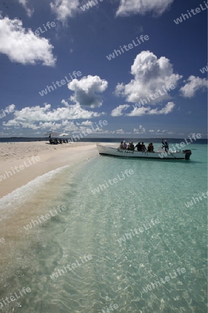 Suedamerika, Karibik, Venezuela, Los Roques, Insel, Atoll, Archipfel, Strand, Beach, Strandinsel, Meer, Wetter, Reef, Ferien, Baden, Traumstrand, Taxiboot, Boot, Fahrt auf Strandinsel, Aufflug,