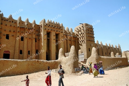 Die Moschee von Djenney aus Lehm gebaut