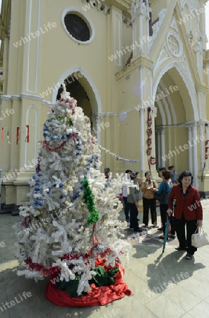 Die Rosenkranz Kirche an Weihnachten im Stadtteil Bangrak am Mae Nam Chao Phraya River in der Hauptstadt Bangkok von Thailand in Suedostasien.