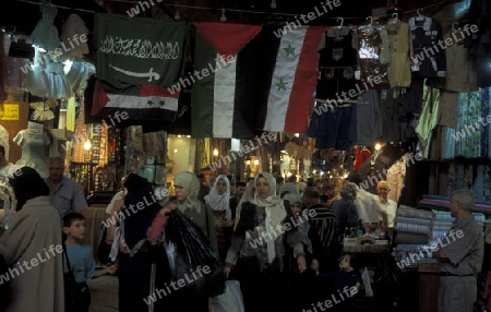 Auf dem Souq oder Markt in der Altstadt von Damaskus in der Hauptstadt von Syrien.