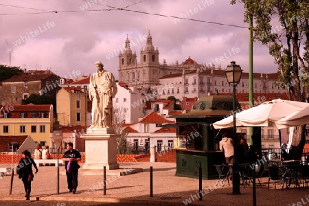 Europa, Portugal, Lissabon, Alfama, Kirche,
Die Kirche Igreja de Sao Vicente de Fora im Altstadtteil von Alfama in der Hauptstadt Lissabon in Portugal.     