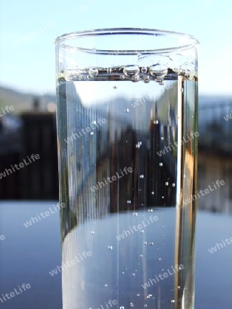 Glas Wasser