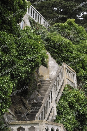 alte verfallene Treppe in viktorianischen Stil auf Alcatraz Island, Kalifornien, USA