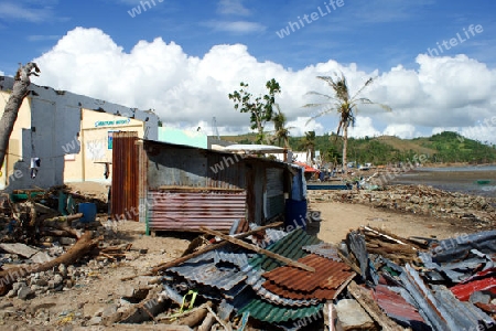 HH100 Zerst?rung durch Taifun Yolanda - ALLE EINSPIELERGEBNISSE dieser Bildserie HH100 kommen zu 100% den Opfern in dem betreffenden Ort zugute.