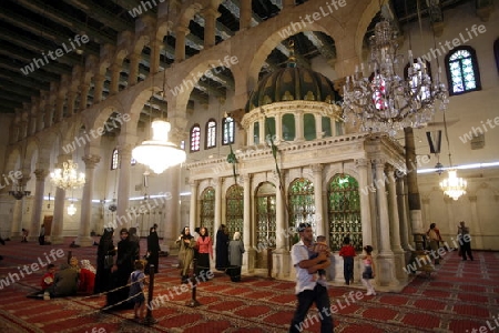 Asien, Naher Osten, Syrien, Damaskus,   Der Innenhof der  Omaijad Moschee im Souq und Altstadt von Damaskus in der Hauptstadt von Syrien. 