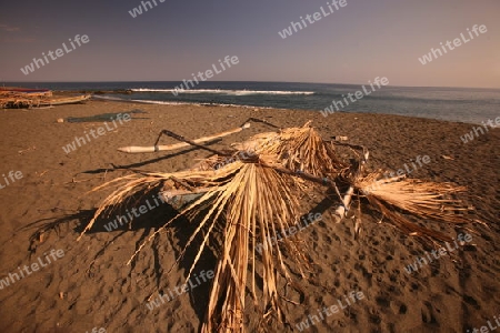 Der Strand von Betano an der Suedkueste in Ost Timor auf der in zwei getrennten Insel Timor in Asien.  