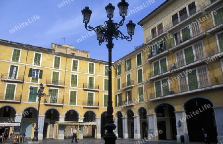 Die Palca de la Major in der Altstadt von Palma de Mallorca der Hauptstadt der Insel Mallorca einer der Balearen Inseln im Mittelmeer.    