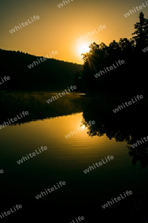 Sonnenaufgang ?berm Stausee