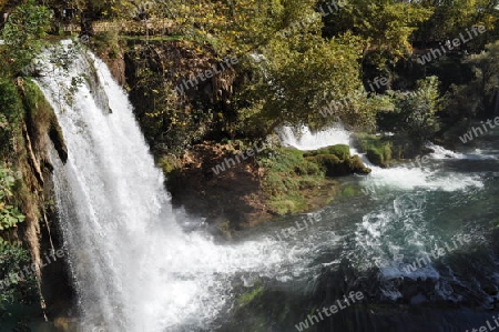 Kleiner Wasserfall