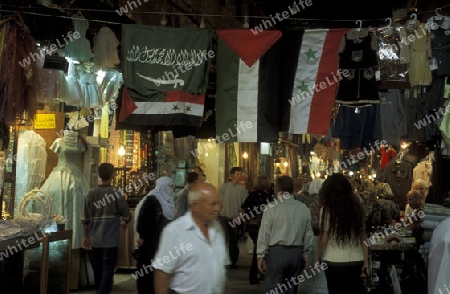 Auf dem Souq oder Markt in der Altstadt von Damaskus in der Hauptstadt von Syrien.