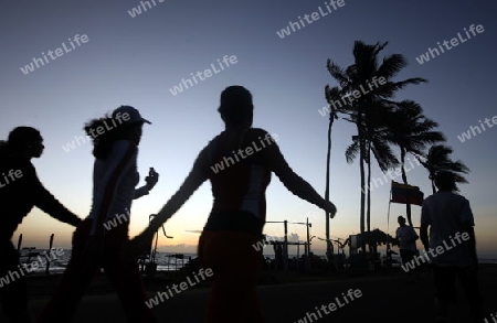 Suedamerika, Karibik, Venezuela, Isla Margarita, Pampatar, Strand, Beach, Promenade, Fitness, Sportstrasse, Morgen, Sonnenaufgang, Gesundheit, Sport, Alltag, Laufen