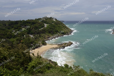 Ein Strand in Hat Nai Harn im sueden der Insel Phuket im sueden von Thailand in Suedostasien.