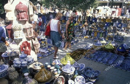 Afrika, Tunesien, Jerba
Ein Wochenmarkt im Dorf Midoun auf der Insel Jerba im sueden von Tunesien. (URS FLUEELER)






