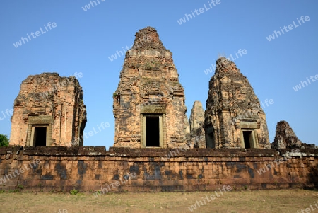 The Market in the old City of Siem Riep neat the Ankro Wat Temples in the west of Cambodia.