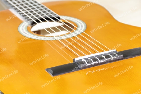 6 string classical guitar 