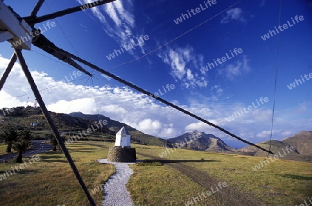 Windmuehlen im osten der Portugiesischen Insel Porto Santo bei Madeira im Atlantischen Ozean