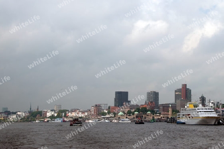 Hamburger Hafen 2012 - Skyline