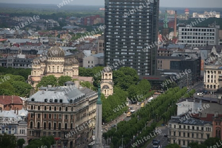 Das Stadtpanorama ueber die Altstadt von Riga der Hauptstadt