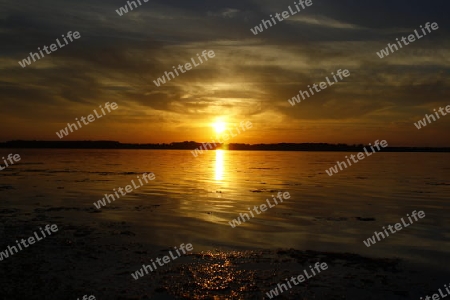 Sonnenuntergang ?ber dem Salzhaff 2