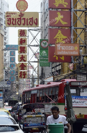 Der Alltag im China Town in der Stadt Bangkok in Thailand in Suedostasien.