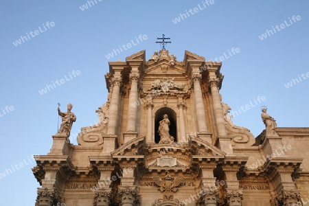 The Piazza del Domo in the old Town of Siracusa in Sicily in south Italy in Europe.