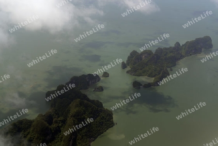 Die Landschaft von Ao Phang Nga nationalpark bei der Insel Phuket im sueden von Thailand in Suedostasien.