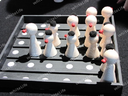 Spielfiguren auf dem Spielfeld