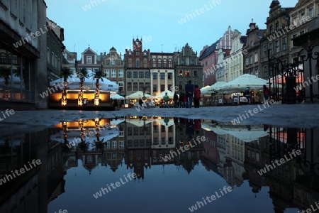 Der Stray Rynek Platz  in der Altstadt von Poznan im westen von Polen.