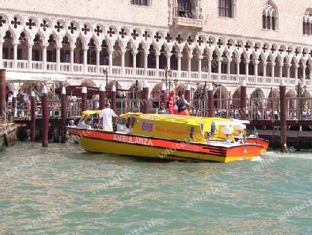 Ambulanzboot in Venedig