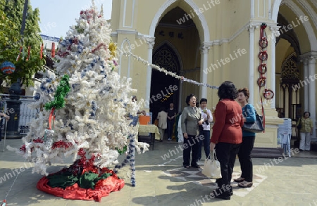 Die Rosenkranz Kirche an Weihnachten im Stadtteil Bangrak am Mae Nam Chao Phraya River in der Hauptstadt Bangkok von Thailand in Suedostasien.